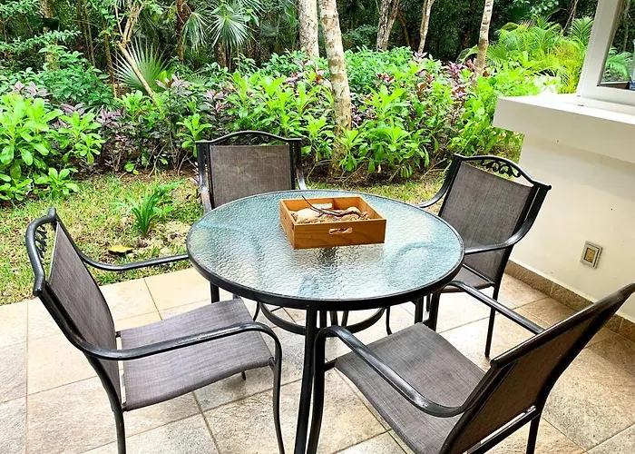 Relaxed Jungle Retreat Near The Apartment *
